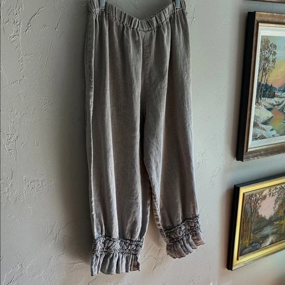 Hearts Desire by Mary Tan/grey Linen Pants with Ruffle Hem. Size medium - Picture 6 of 7